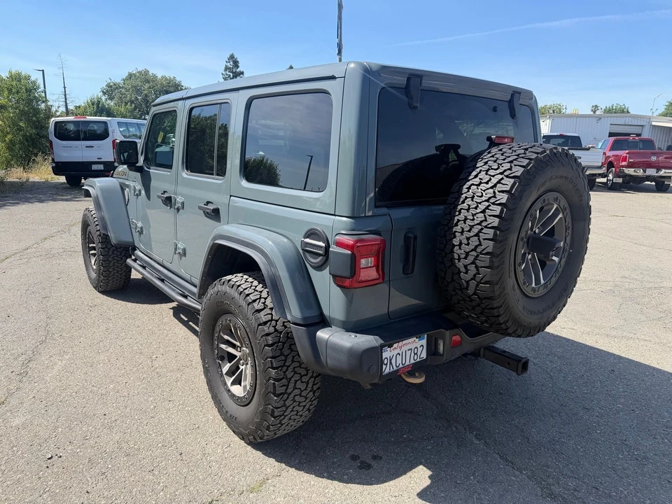 2024 Jeep JL Wrangler - Image 3 of 23