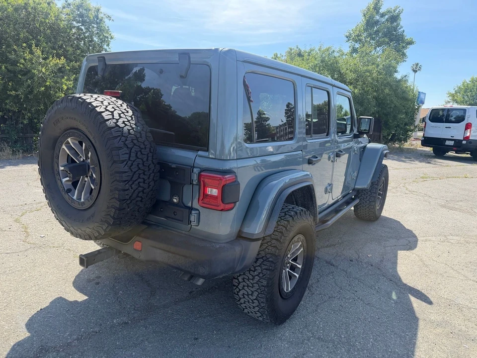 2024 Jeep JL Wrangler - Image 5 of 23