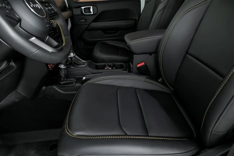 2024 Jeep JL Wrangler - Image 20 of 21