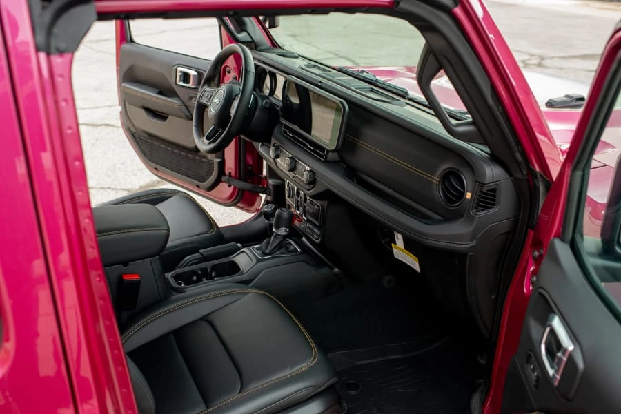 2024 Jeep JL Wrangler - Image 23 of 31