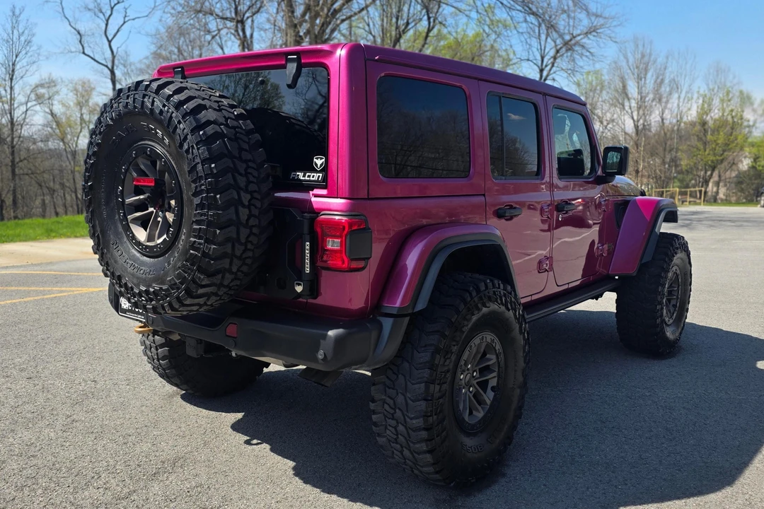 2024 Jeep JL Wrangler - Image 4 of 31