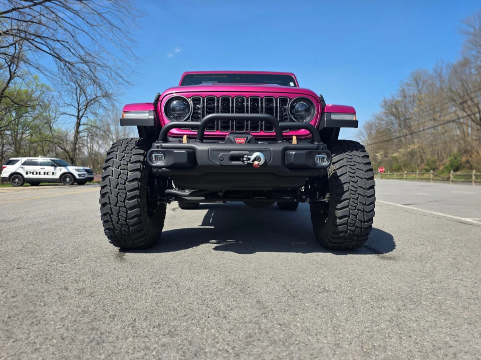2024 Jeep JL Wrangler - Image 6 of 31