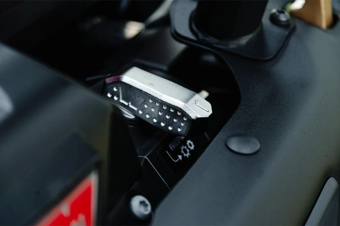 2024 Jeep JL Wrangler - Image 18 of 31
