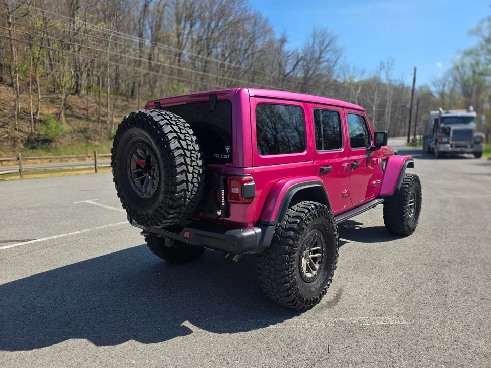 2024 Jeep JL Wrangler - Image 9 of 31