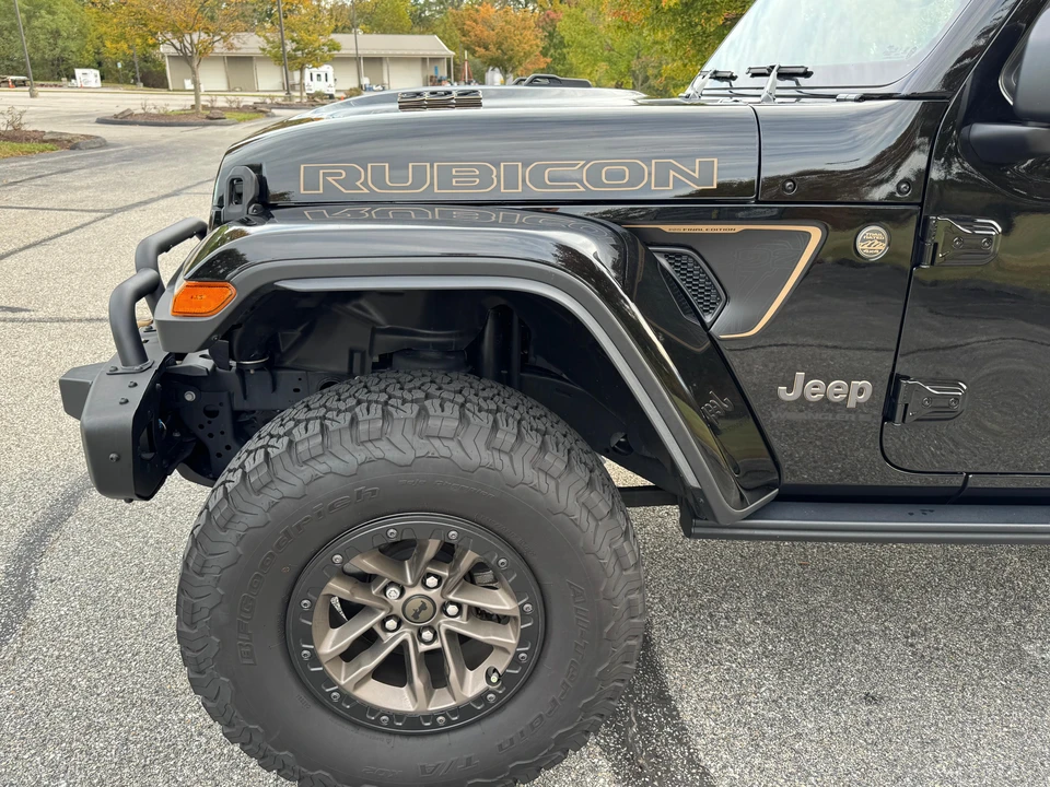 2024 Jeep JL Wrangler - Image 24 of 31