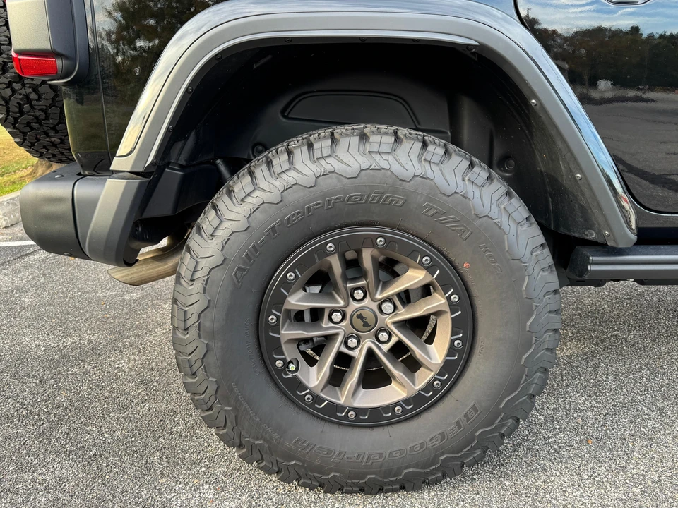 2024 Jeep JL Wrangler - Image 28 of 31