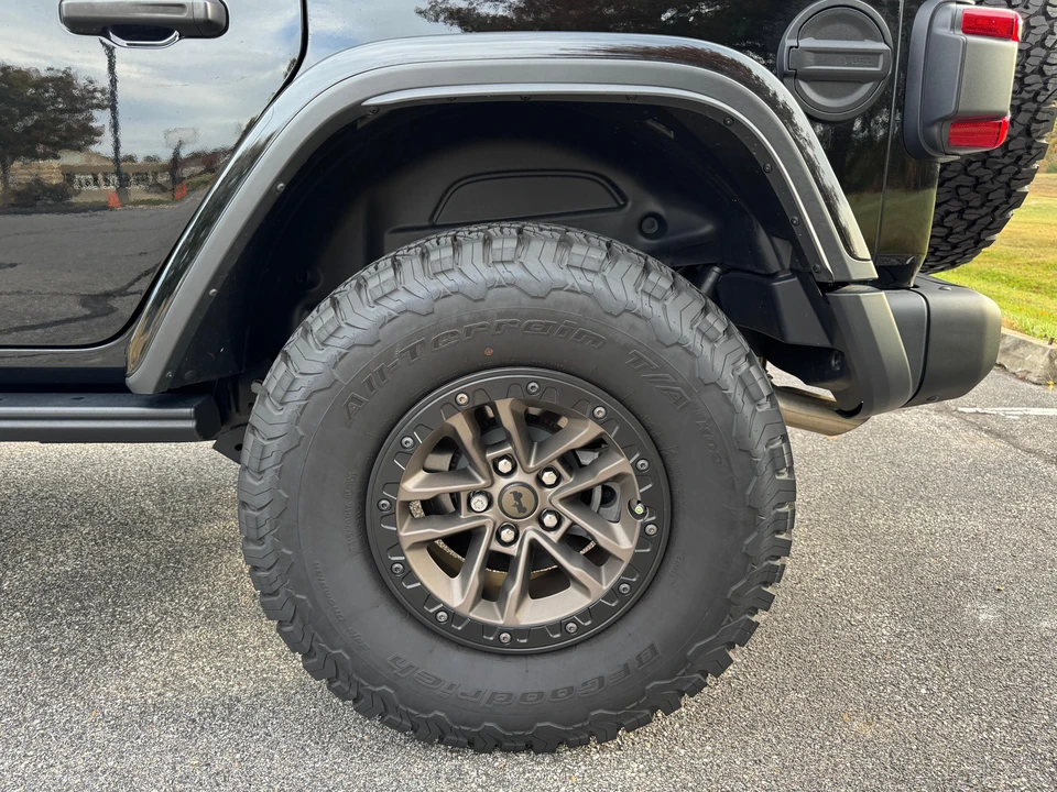 2024 Jeep JL Wrangler - Image 27 of 31
