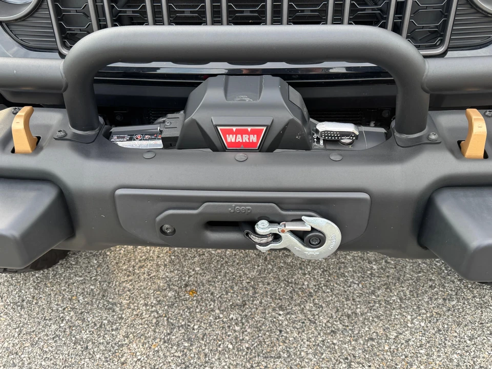 2024 Jeep JL Wrangler - Image 21 of 31