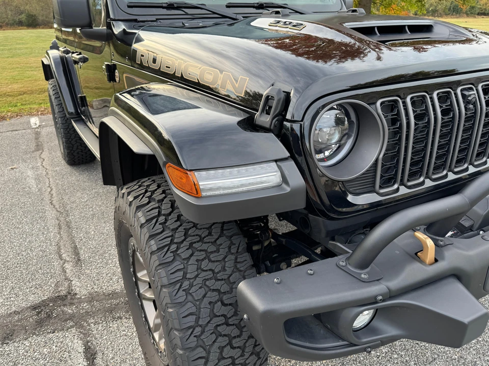 2024 Jeep JL Wrangler - Image 20 of 31