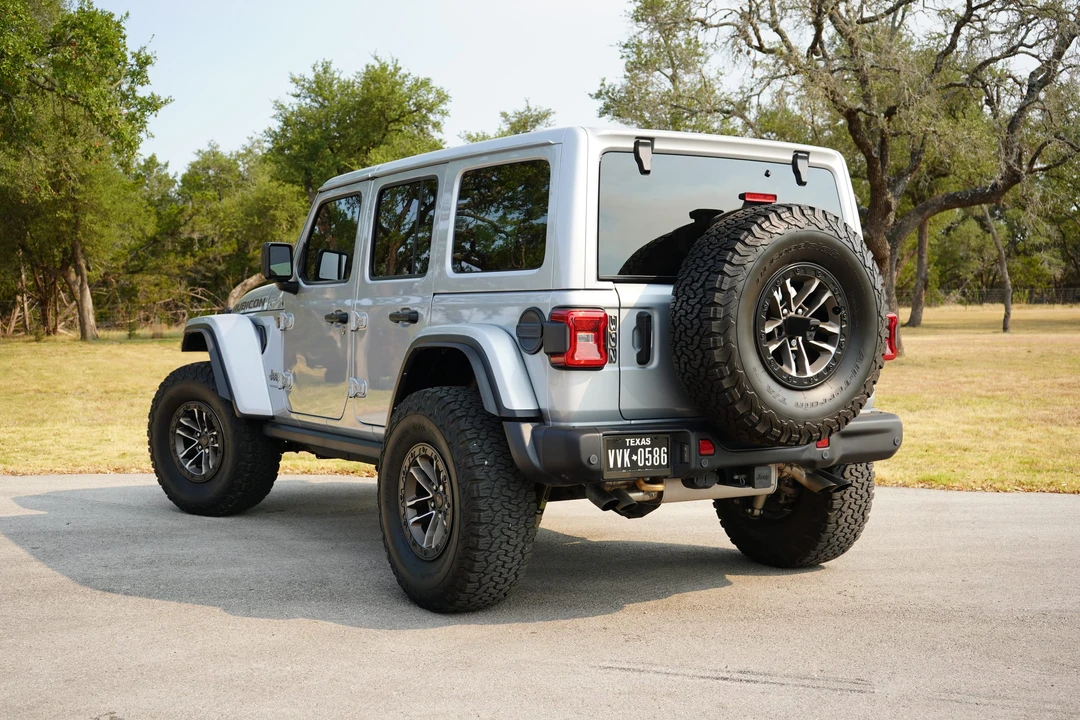 2024 Jeep JL Wrangler Rubicon 392 - Image 5 of 31