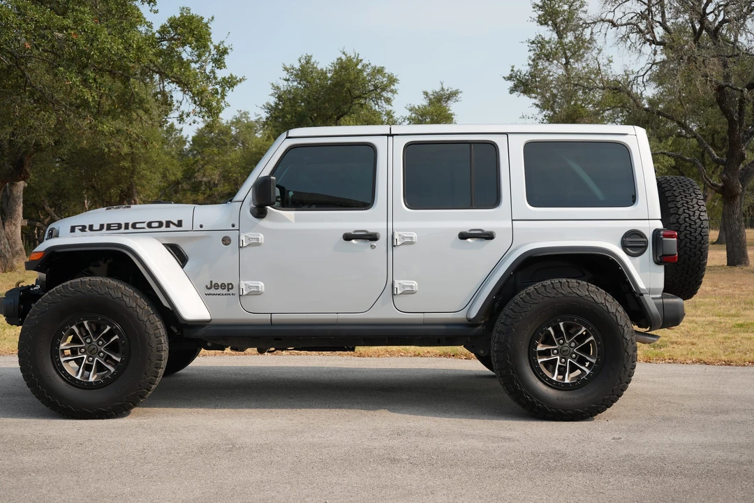 2024 Jeep JL Wrangler Rubicon 392 - Image 4 of 31