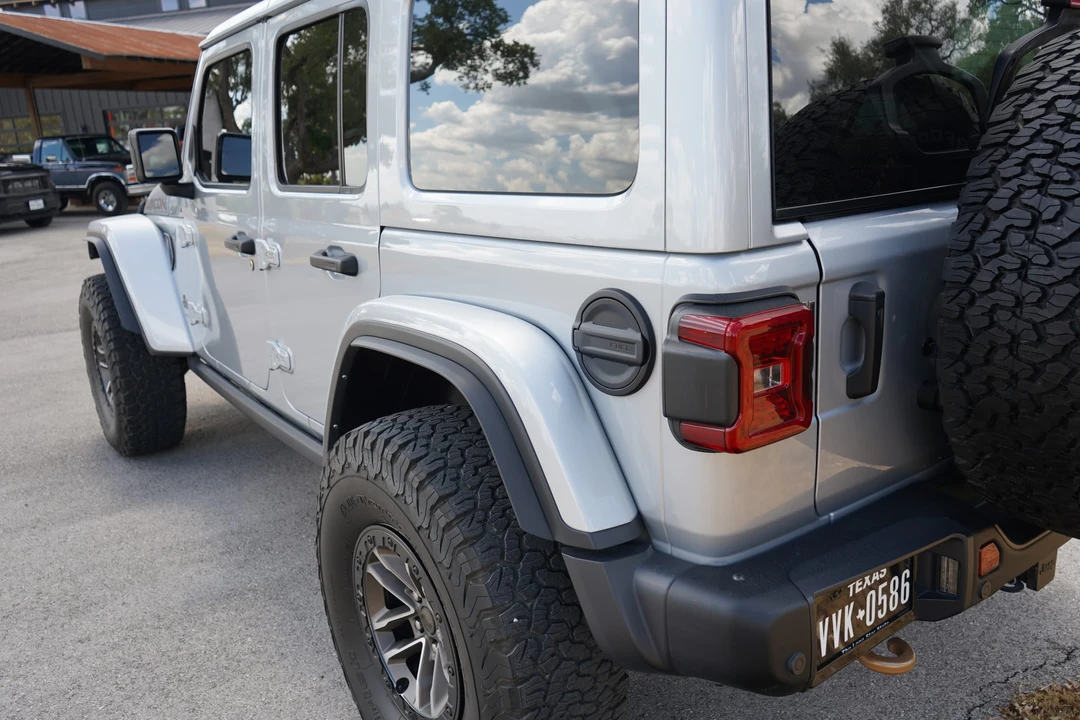 2024 Jeep JL Wrangler Rubicon 392 - Image 20 of 31