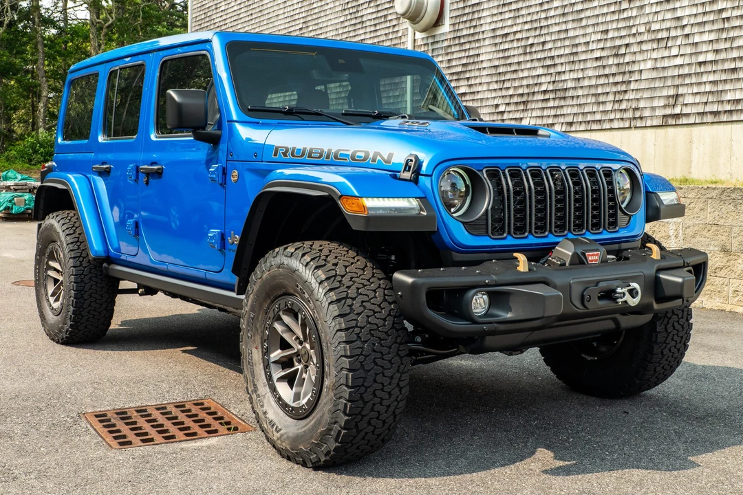 2024 Jeep JL Wrangler - Image 8 of 31
