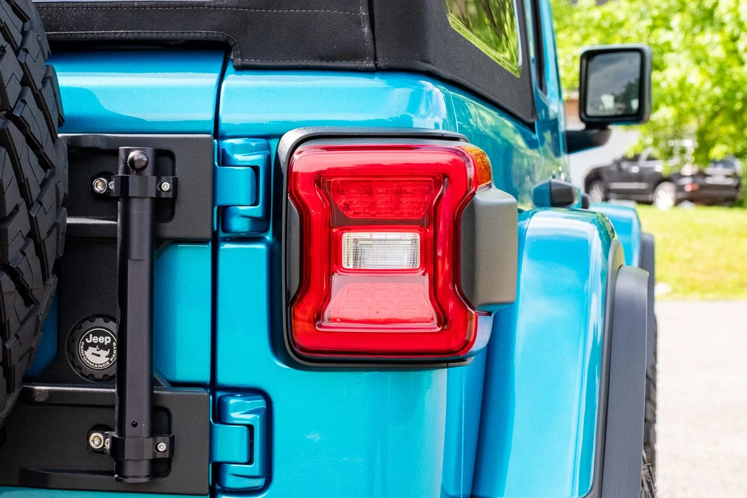 2024 Jeep JL Wrangler Rubicon 392 - Image 20 of 31
