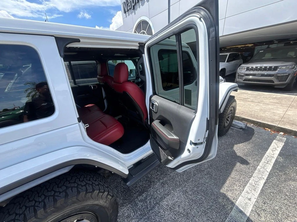 2024 Jeep JL Wrangler Rubicon 392 - Image 23 of 28