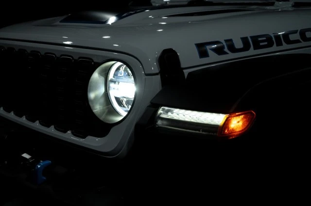2024 Jeep JL Wrangler - Image 8 of 21