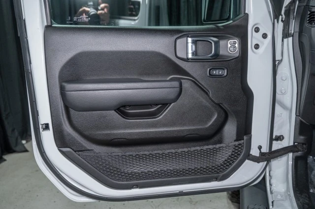 2024 Jeep JL Wrangler - Image 9 of 21