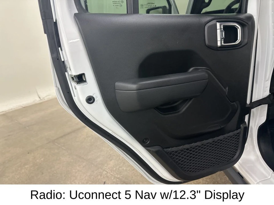 2024 Jeep JL Wrangler - Image 27 of 31