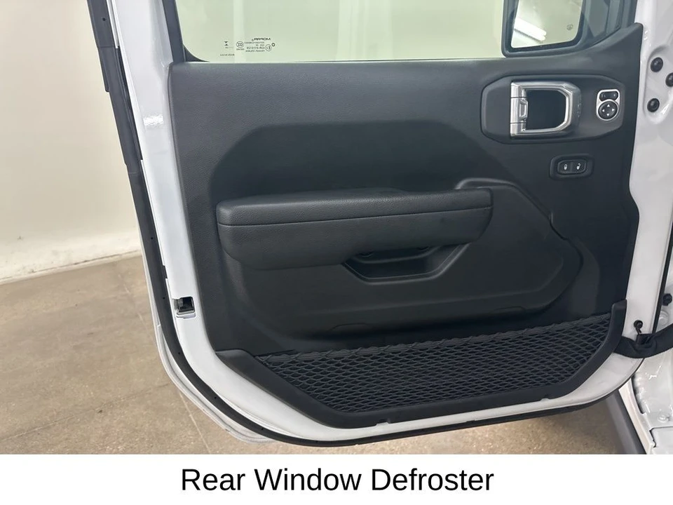2024 Jeep JL Wrangler - Image 30 of 31