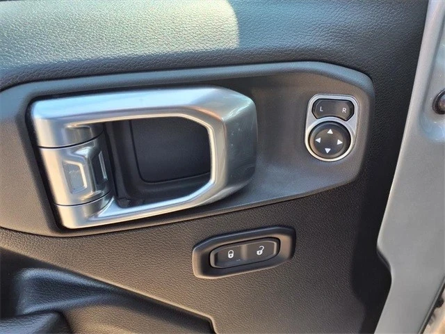 2024 Jeep JL Wrangler - Image 16 of 21