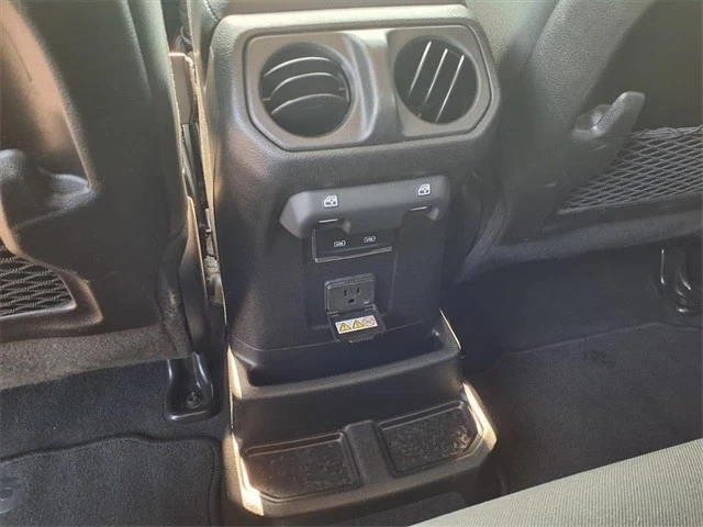 2024 Jeep JL Wrangler - Image 7 of 21