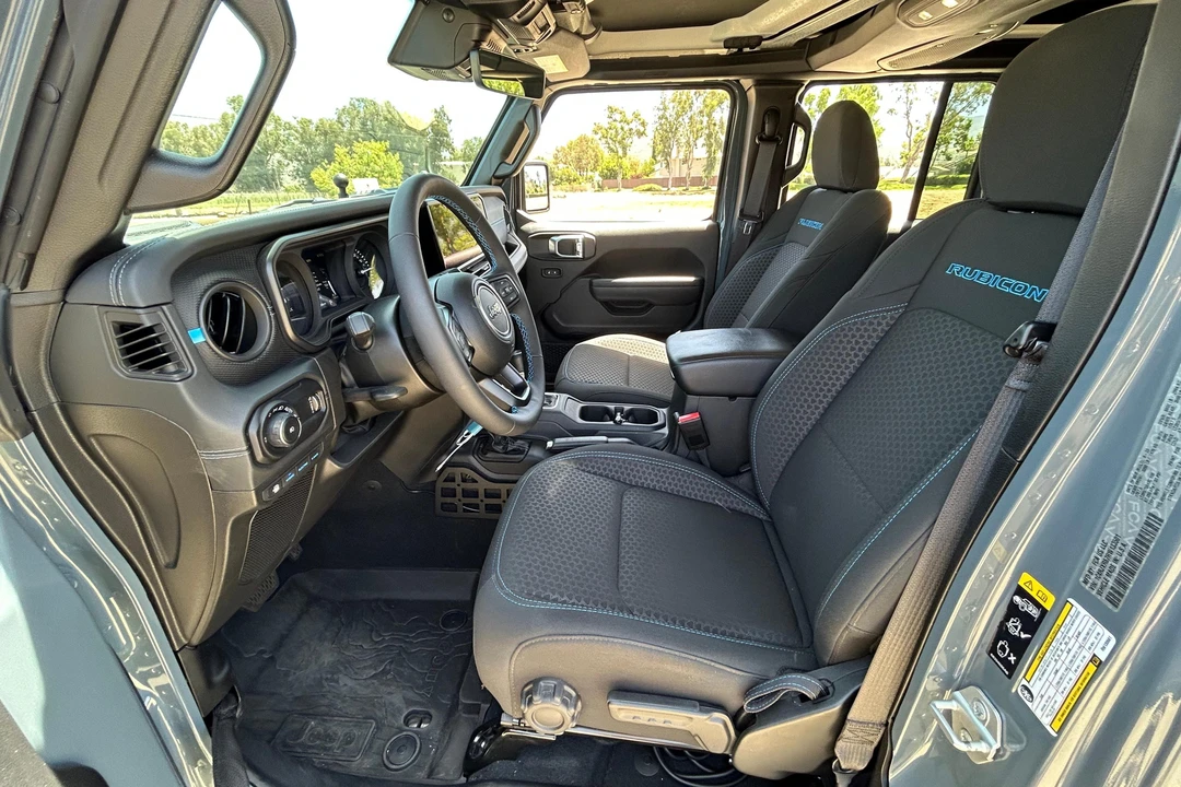 2024 Jeep JL Wrangler - Image 26 of 31