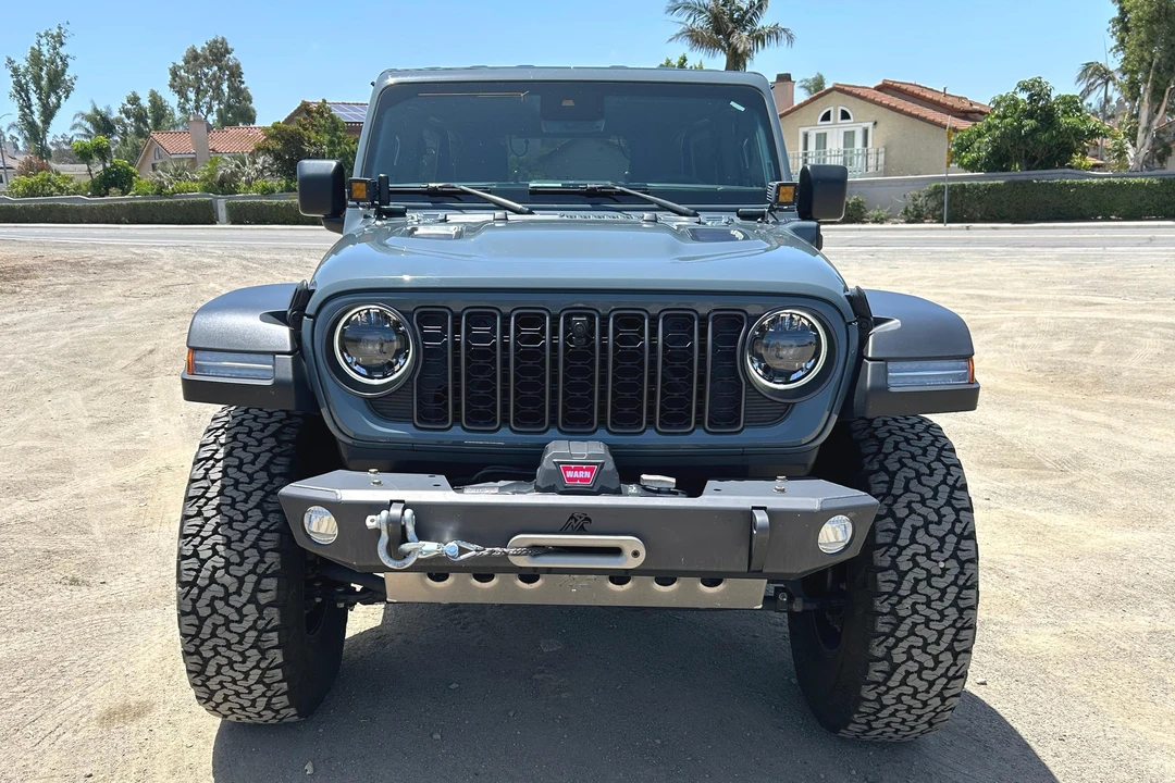 2024 Jeep JL Wrangler - Image 2 of 31
