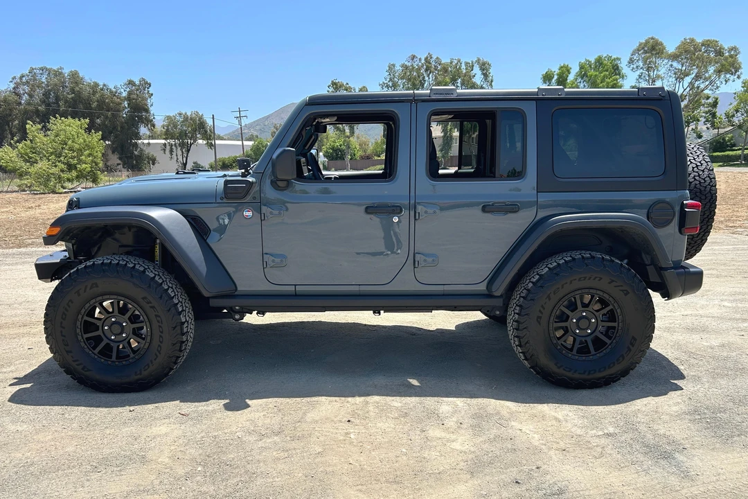 2024 Jeep JL Wrangler - Image 8 of 31