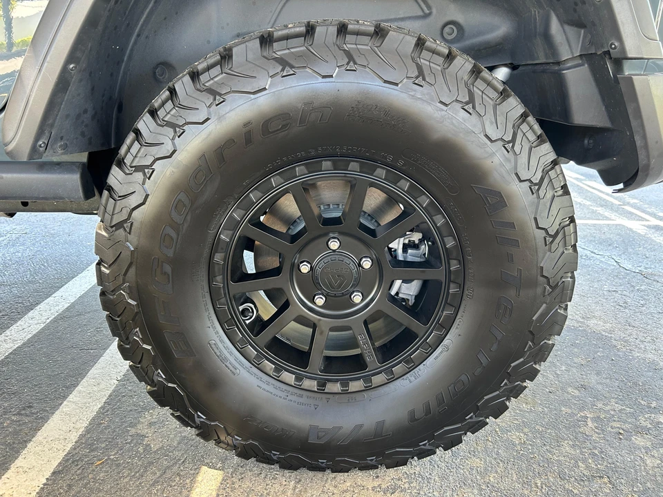 2024 Jeep JL Wrangler - Image 21 of 31