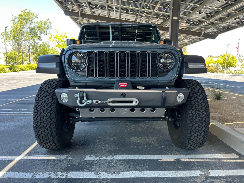 2024 Jeep JL Wrangler - Image 6 of 31