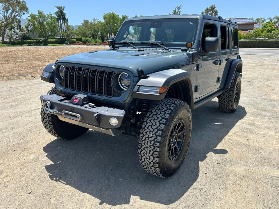2024 Jeep JL Wrangler - Image 7 of 31