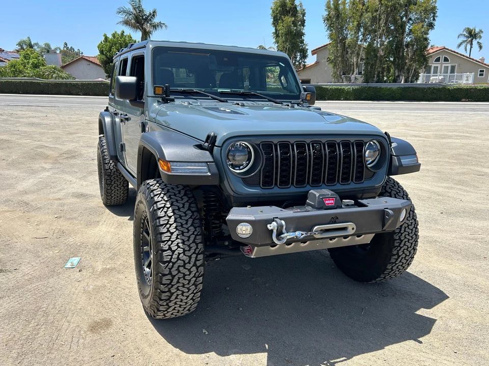 2024 Jeep JL Wrangler - Image 12 of 31