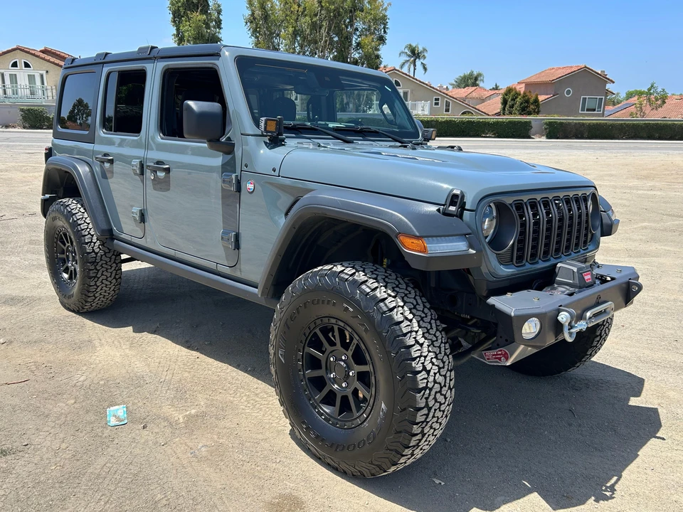 2024 Jeep JL Wrangler - Image 11 of 31