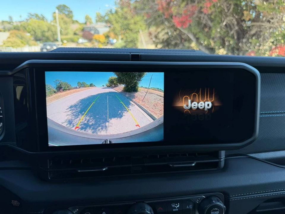 2024 Jeep JL Wrangler - Image 18 of 24