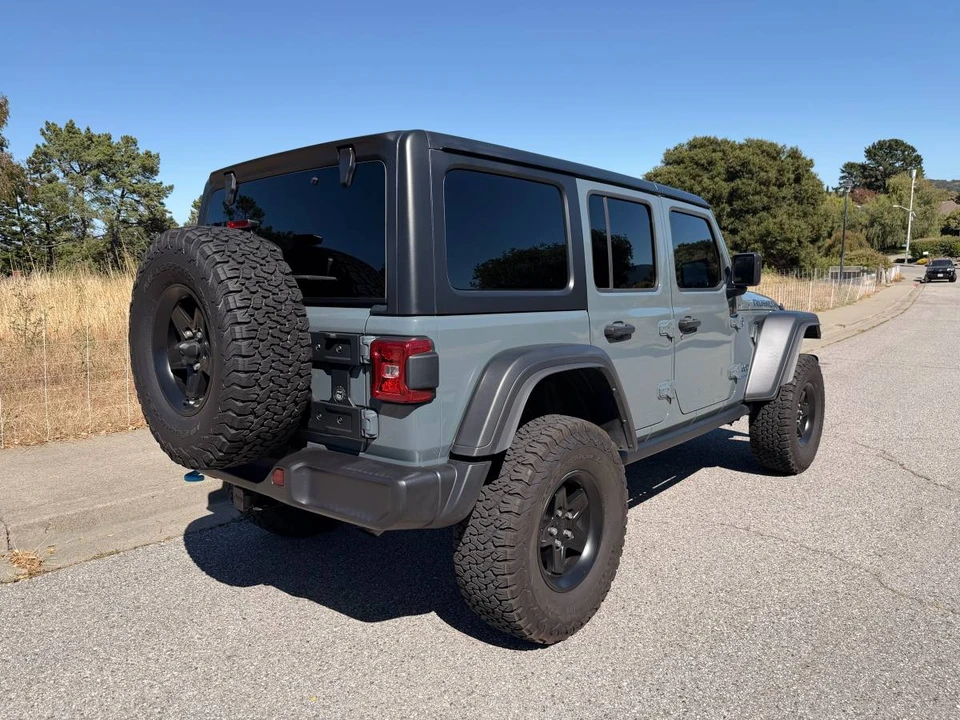 2024 Jeep JL Wrangler - Image 5 of 24