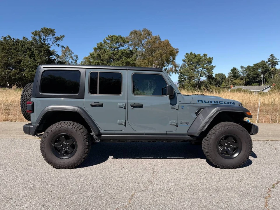 2024 Jeep JL Wrangler - Image 9 of 24