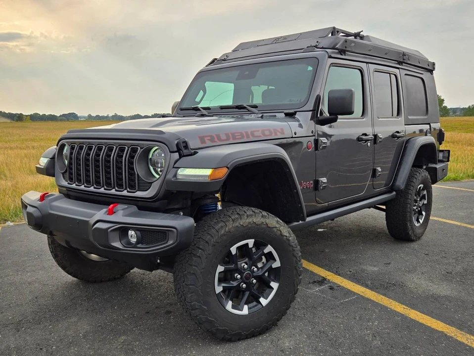 2024 Jeep JL Wrangler - Image 7 of 24