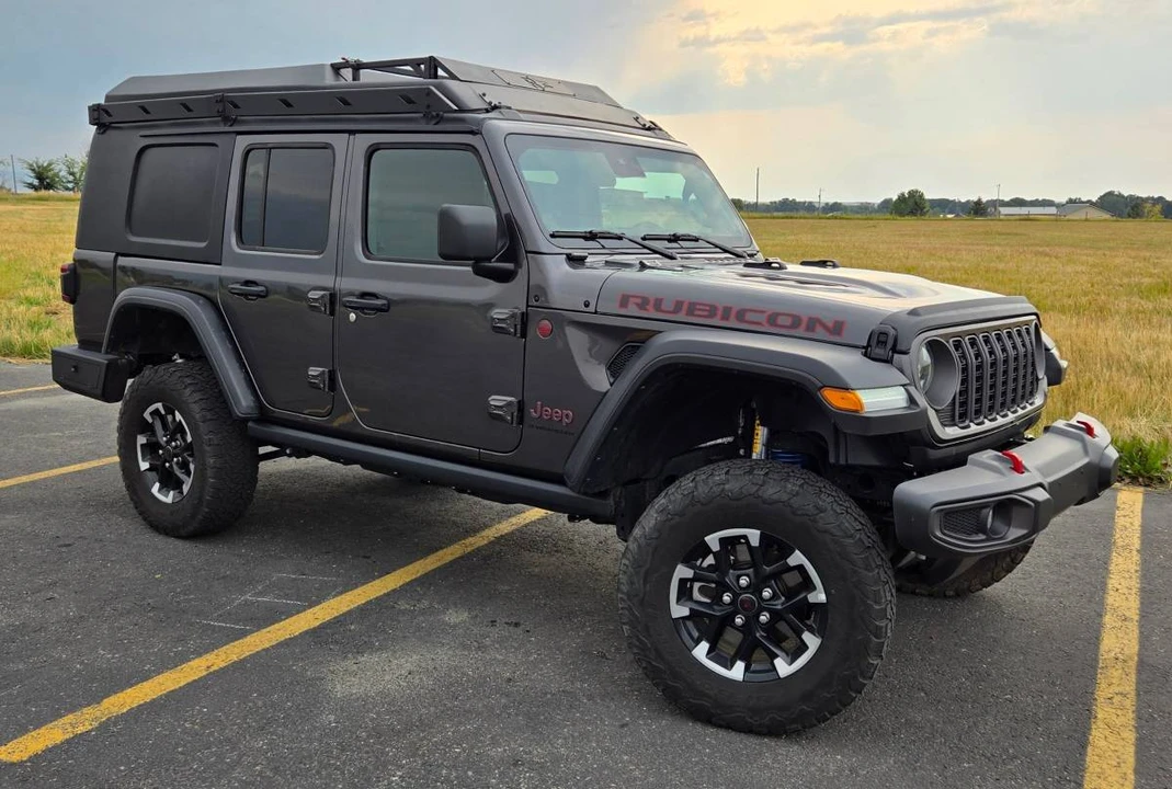 2024 Jeep JL Wrangler - Image 4 of 24