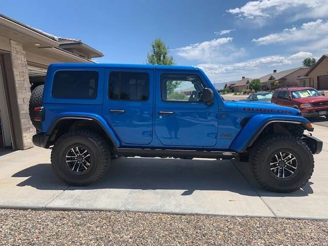 2024 Jeep JL Wrangler - Image 8 of 18