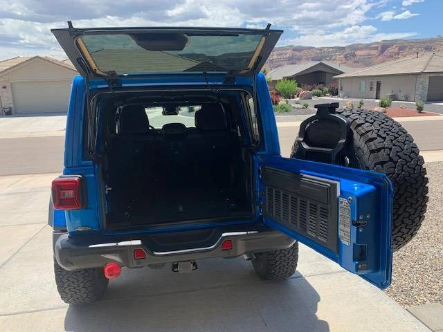 2024 Jeep JL Wrangler - Image 13 of 18