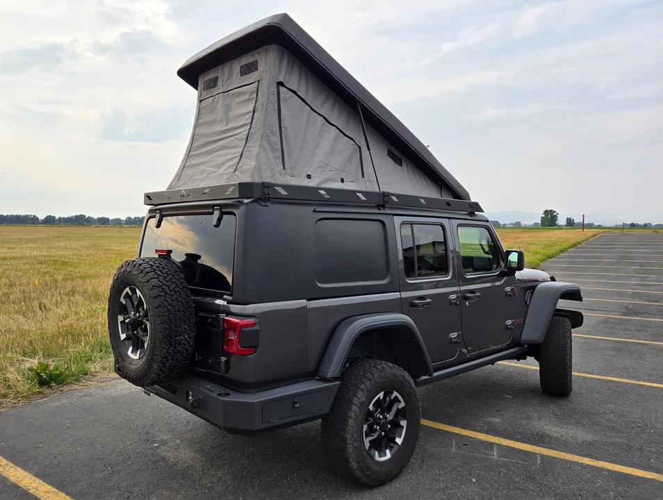 2024 Jeep JL Wrangler - Image 12 of 31