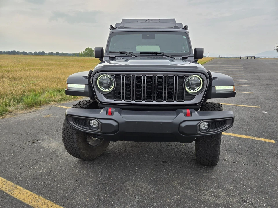 2024 Jeep JL Wrangler - Image 2 of 31