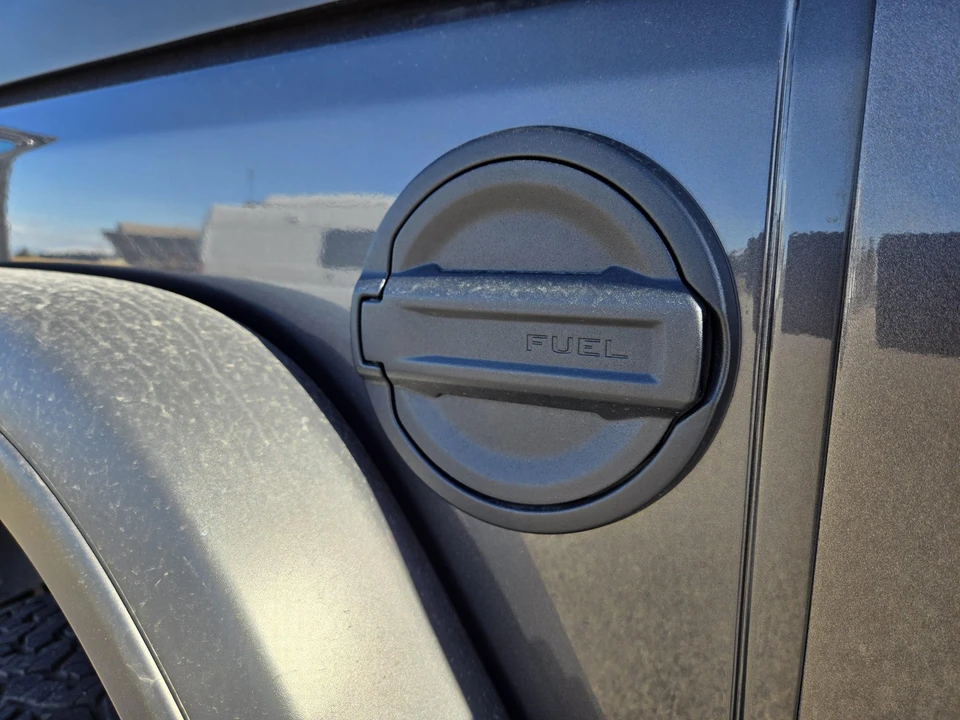 2024 Jeep JL Wrangler - Image 19 of 31