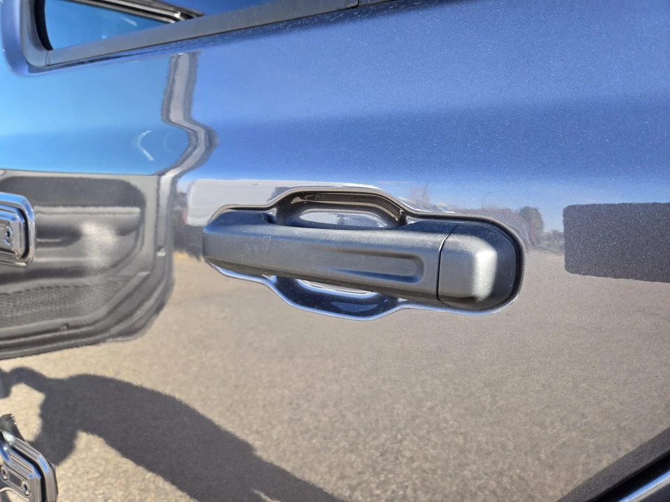 2024 Jeep JL Wrangler - Image 16 of 31