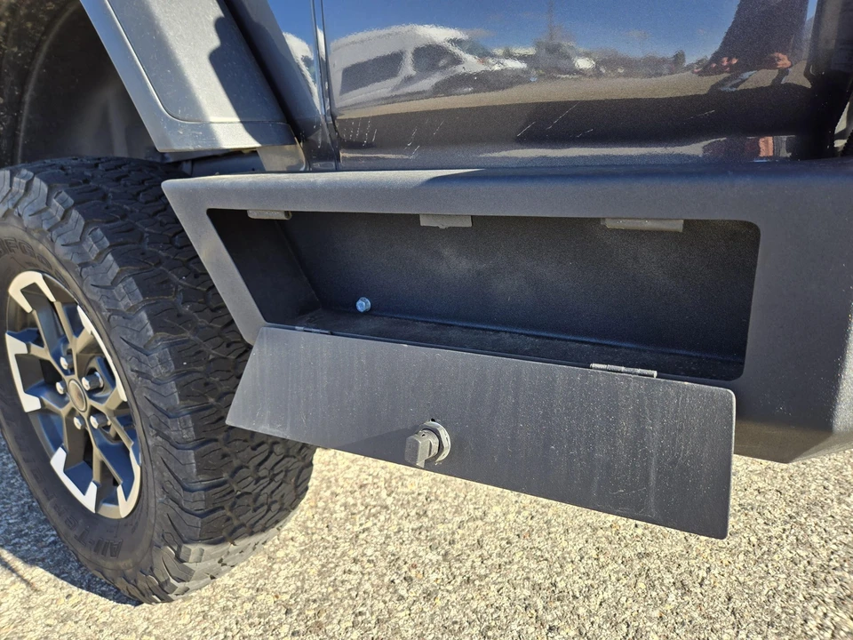 2024 Jeep JL Wrangler - Image 25 of 31