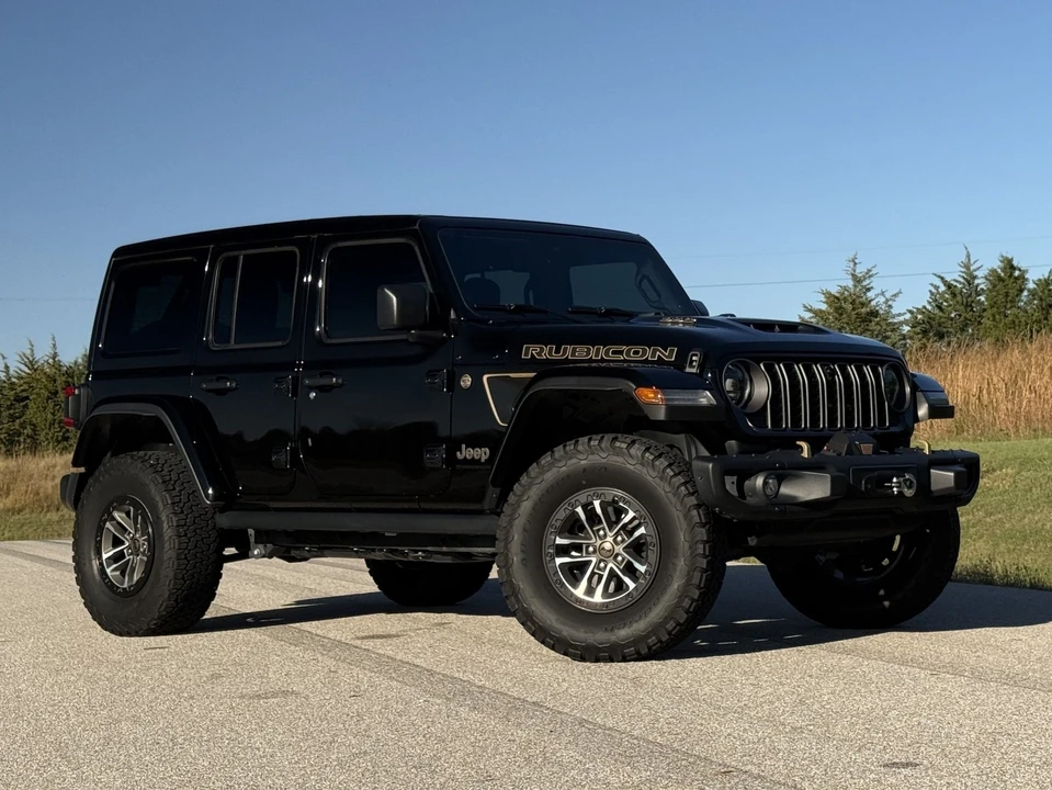 2024 Jeep JL Wrangler - Image 10 of 12