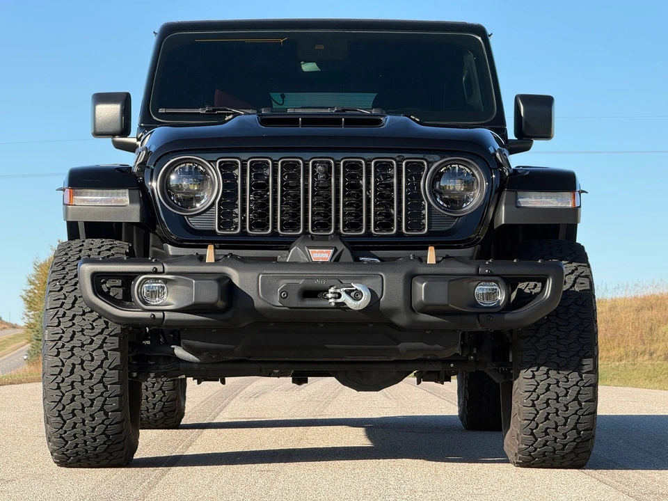 2024 Jeep JL Wrangler - Image 11 of 12