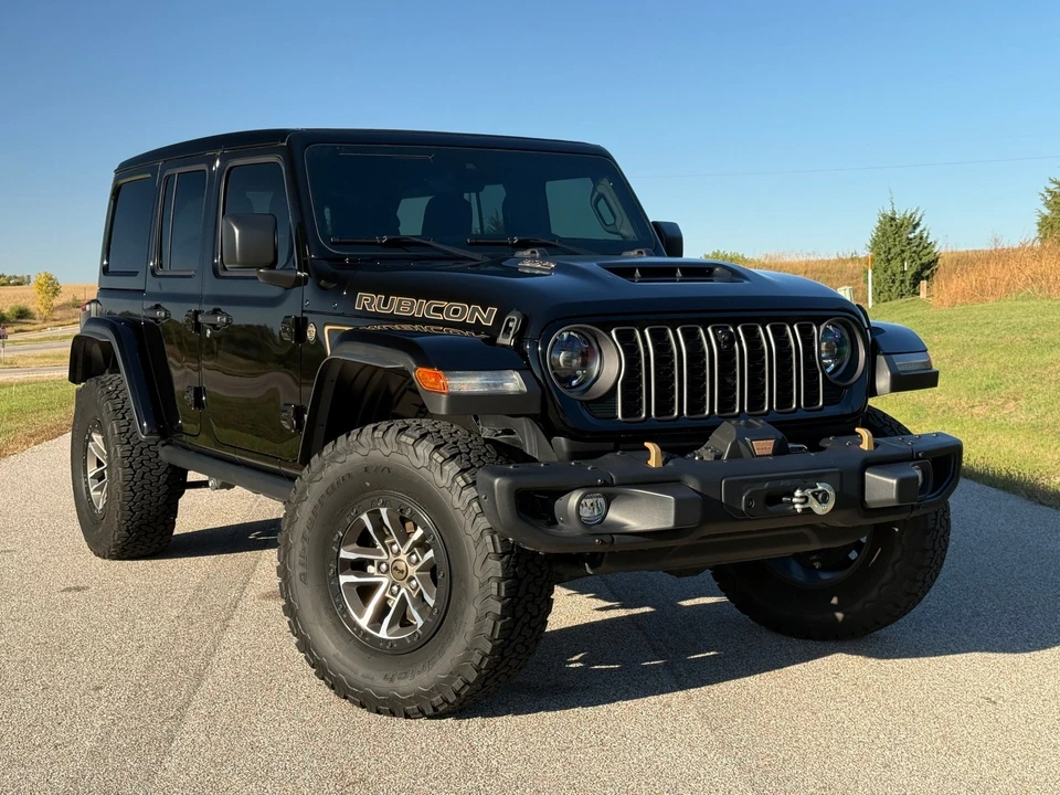 2024 Jeep JL Wrangler - Image 4 of 12