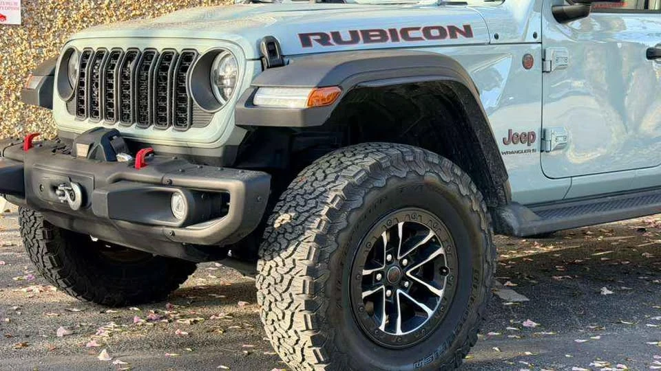 2024 Jeep JL Wrangler - Image 3 of 8