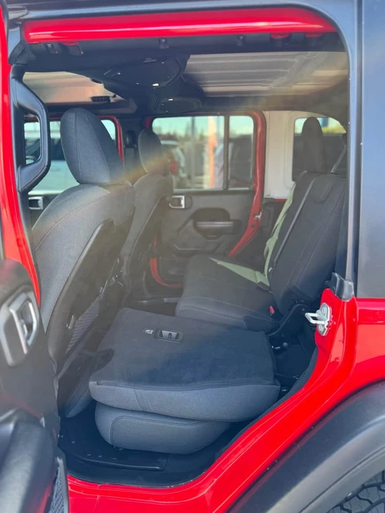 2024 Jeep JL Wrangler - Image 9 of 17